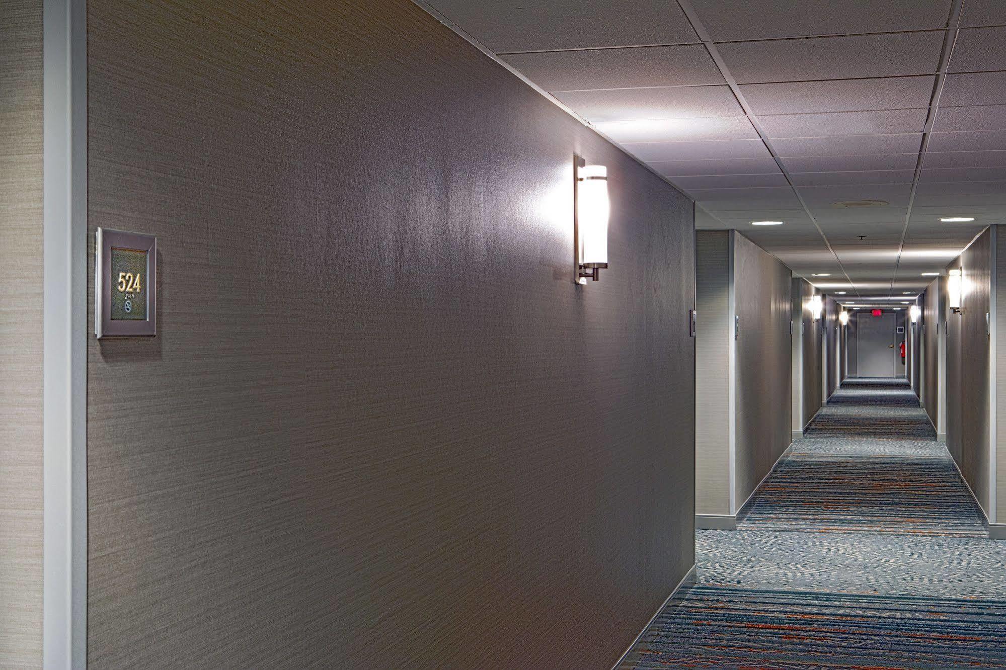 Sheraton Framingham Hotel & Conference Center Kültér fotó